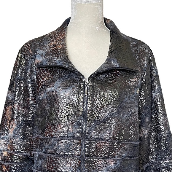 Linda Lundstrom Women’s Reptile Snake Skin Embossed Coat Plus Size 16 Zip Detail - Picture 2 of 9